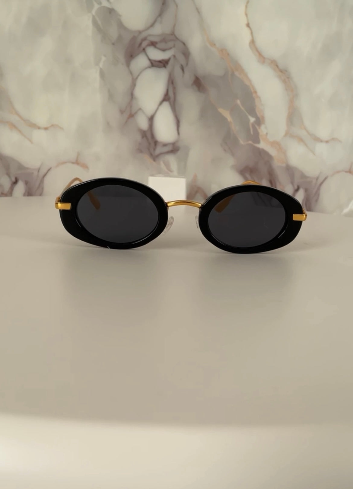 Keba Oval Retro Sunglasses