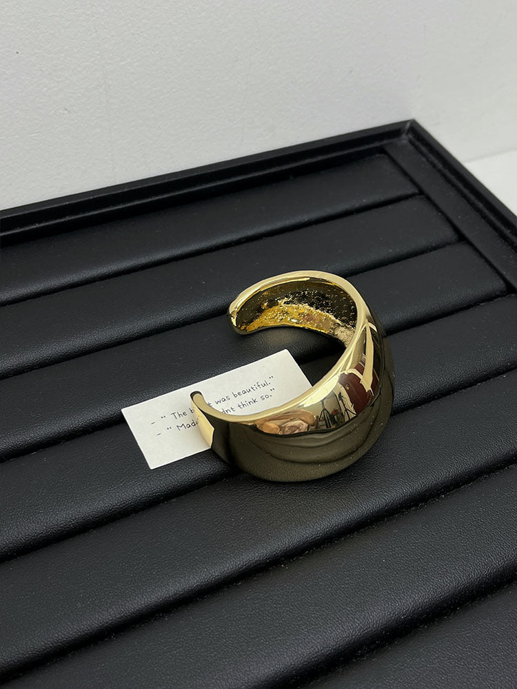 Molten Curve Cuff